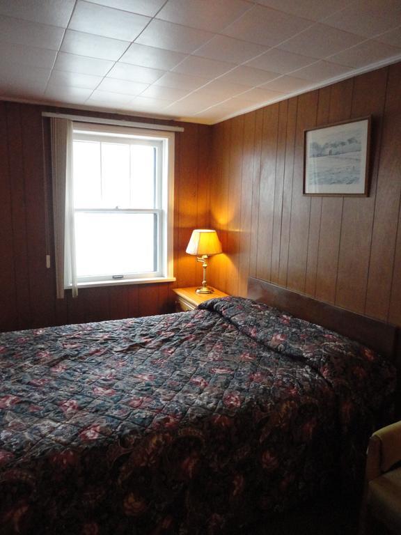 Motel Hipwell's Fonthill