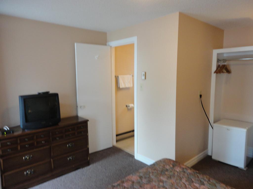 Motel Hipwell's